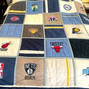 Pottery Barn NBA Team Comforter Queen size